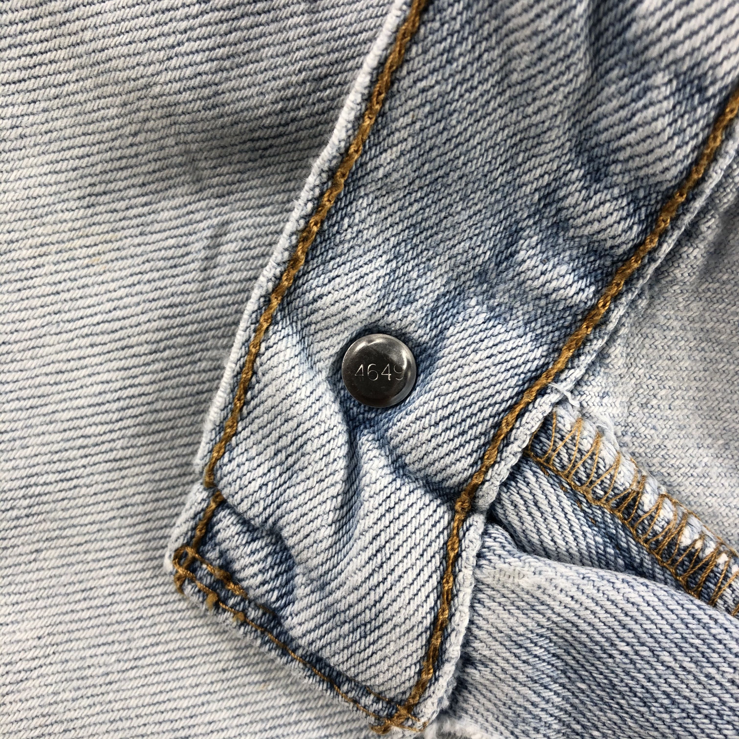 Levi's × Vintage Vintage Light Wash Levis 505 Jeans-JM3173 Size US 31 - 14 Thumbnail