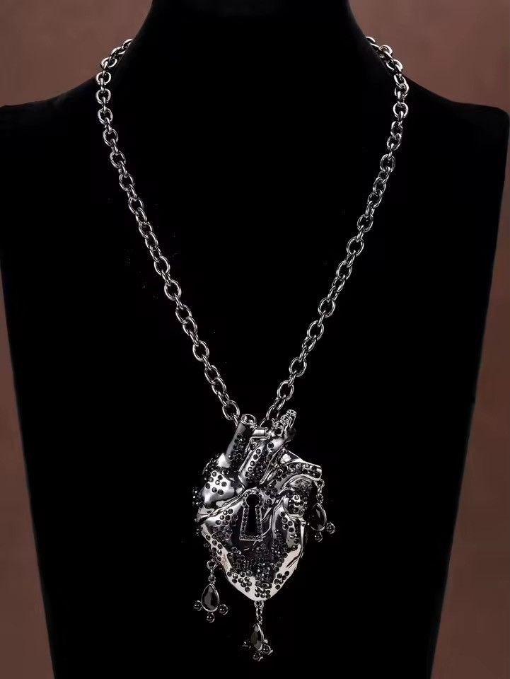 Jewelry Gothic Stylish Designer Necklace Chain Size ONE SIZE - 1 Thumbnail
