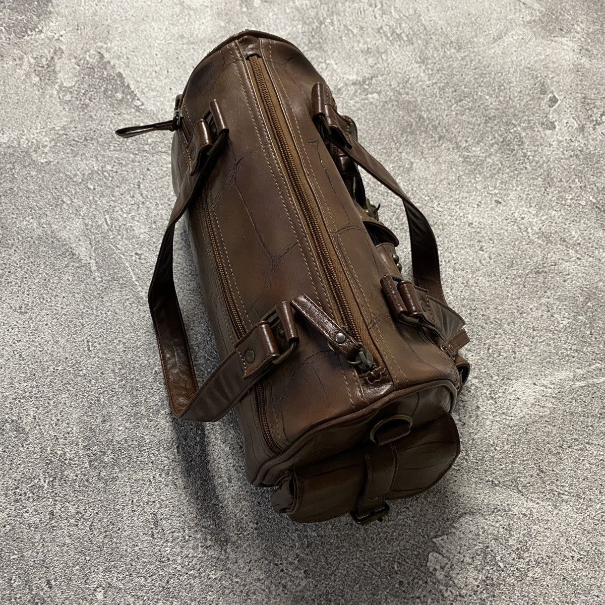 Japanese Brand 2000s Brown Leather Shoulder Bags Japanese Style Size ONE SIZE - 4 Thumbnail