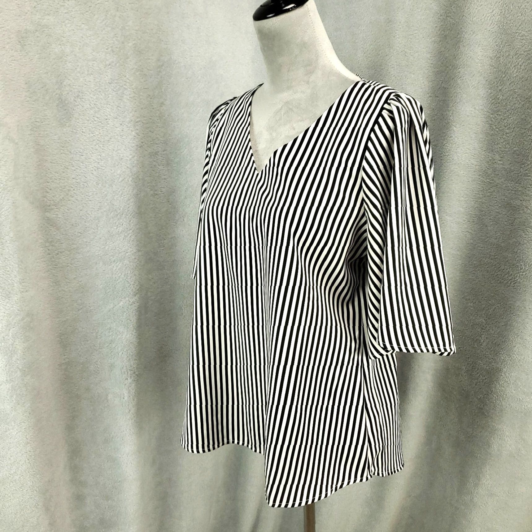 Bell Savanna Jane Blouse Womens Small Black White Striped Bell Sleeve V-Neck Pullover Boho Casual Ready to Wear Size S / US 4 / IT 40 - 2 Thumbnail