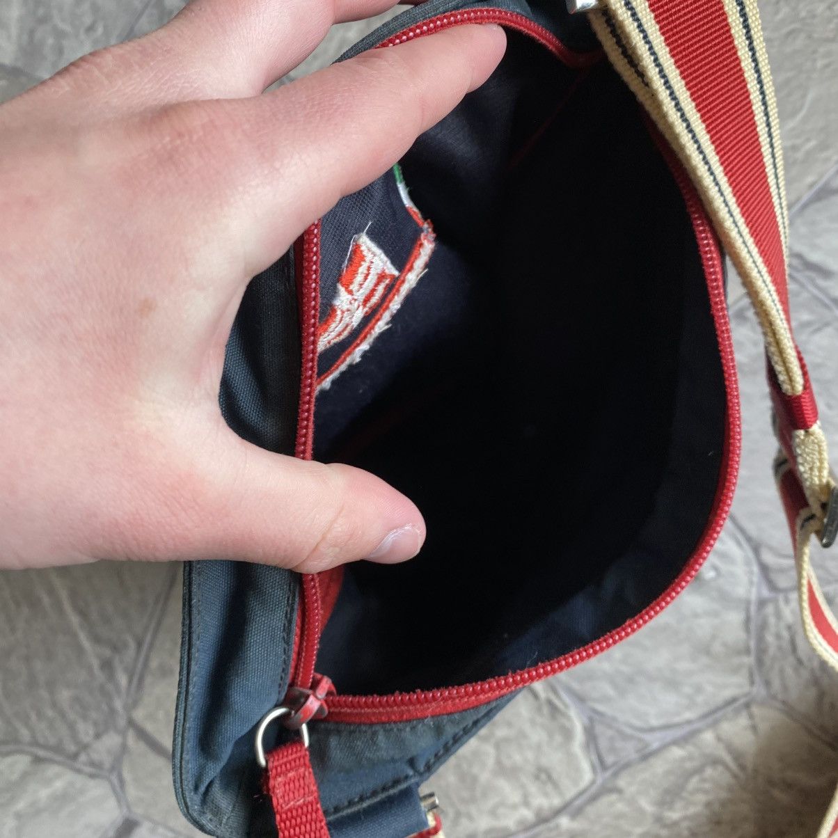 Prada Vintage Prada Luna Rossa Crossbody Messenger Bag Size ONE SIZE - 11 Thumbnail