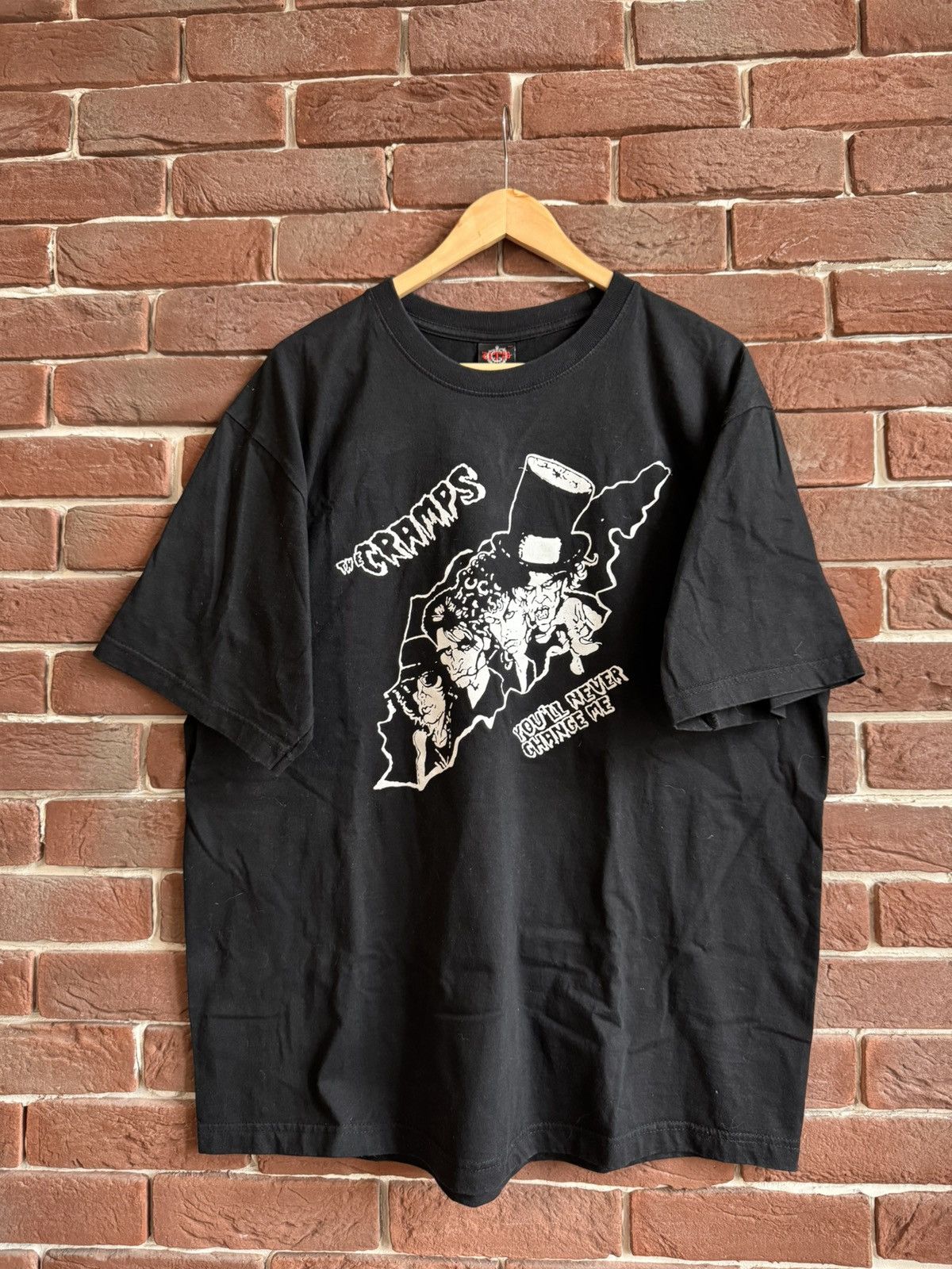 Band Tees Vintage 00s The Cramps You’ll never change Me Band Tee Punk Size US XL / EU 56 / 4 - 1 Thumbnail