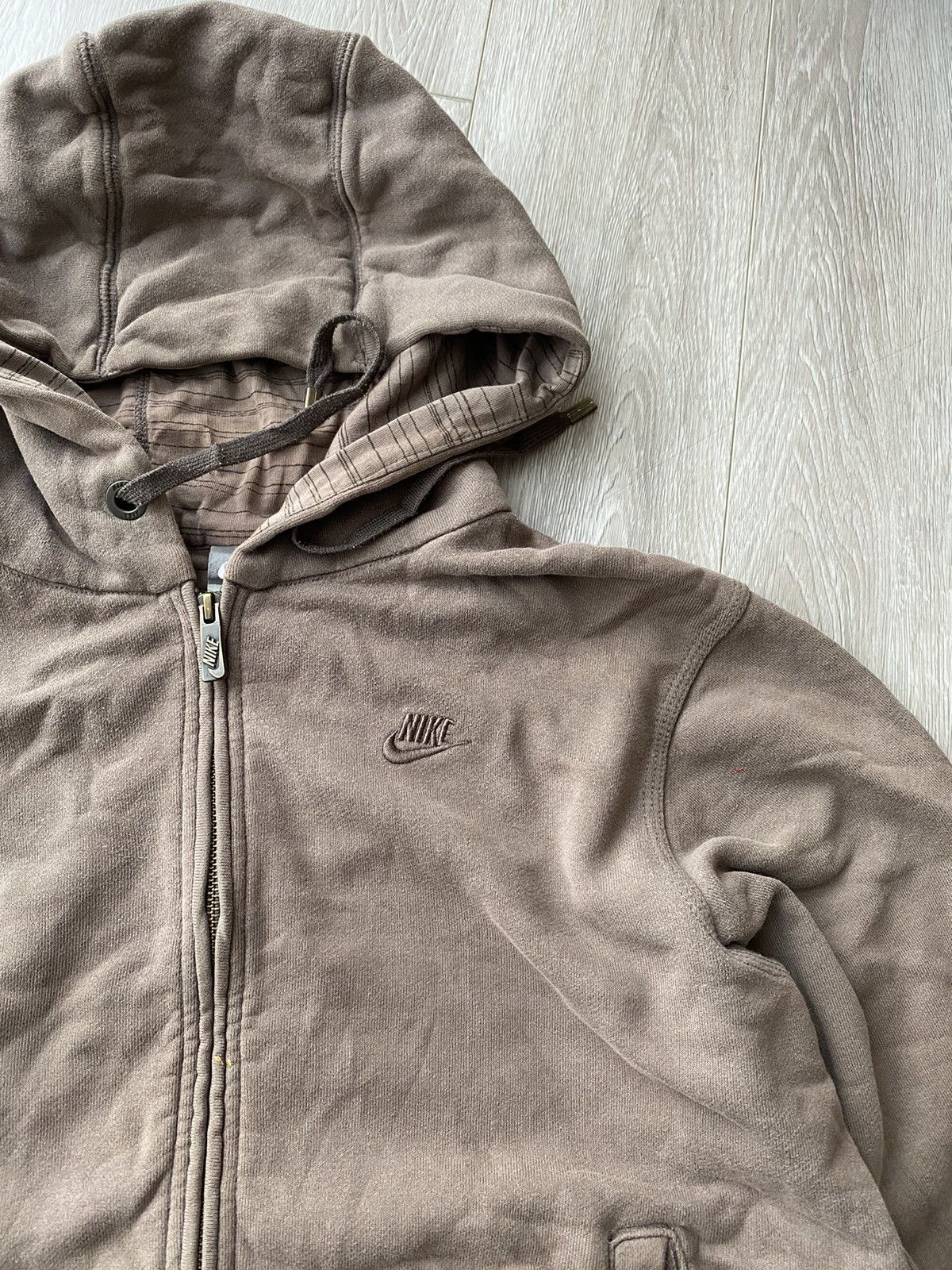 Nike × Vintage Vintage Y2K Nike Zip-Up Hoodie Brown Size US S / EU 44-46 / 1 - 4 Thumbnail