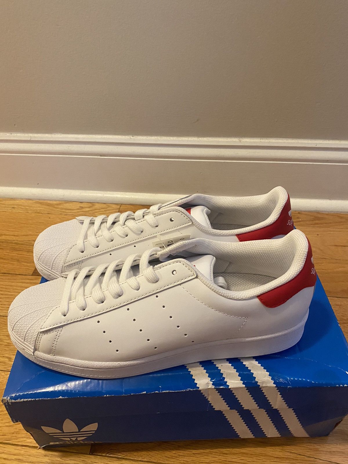 Adidas Adidas Originals SuperStan Size US 10 / EU 43 - 3 Thumbnail