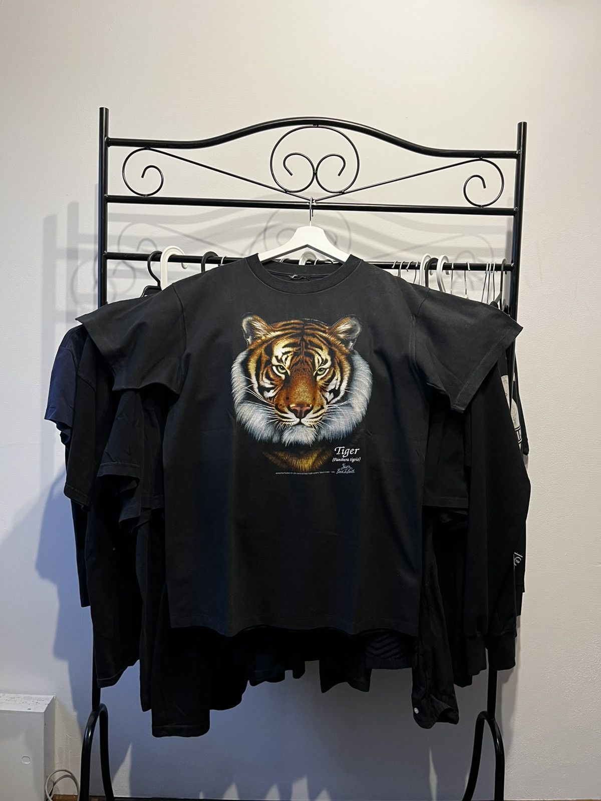 Vinrage tee 1992 3d emblem Tiger t-shirt 90s rare retro