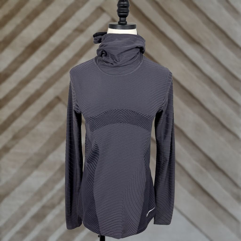 Nike Nike Dri-FIT Womens Small Hooded Running Shirt Charcoal Gray Long Sleeve Thumbholes Pullover Size S / US 4 / IT 40 - 1 Thumbnail