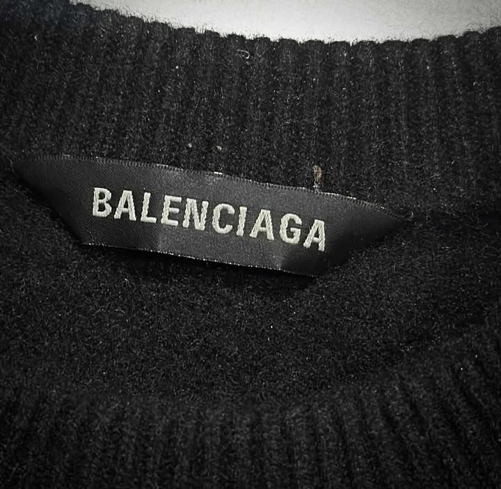 Balenciaga balenciaga be different sweater Size US M / EU 48-50 / 2 - 3 Thumbnail