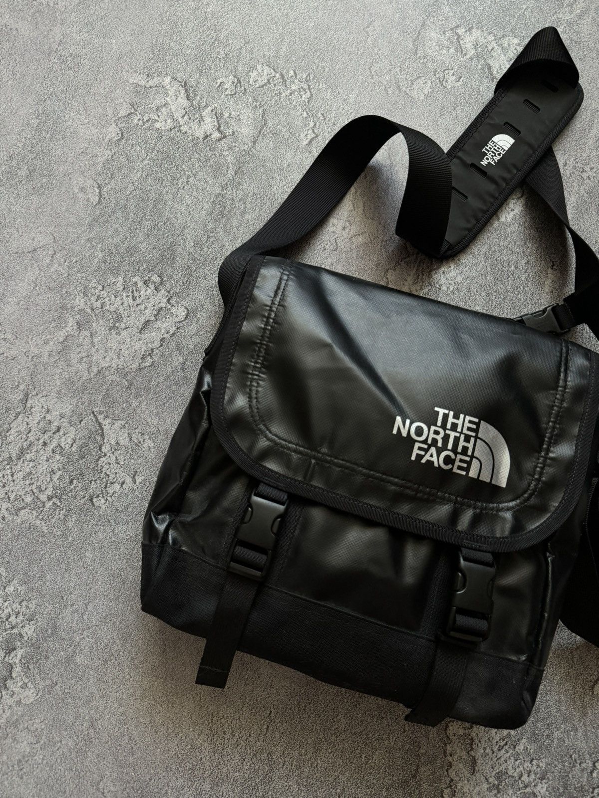 The North Face The north face TNF big logo shoulder bag 💼 outdoor Size ONE SIZE - 3 Thumbnail