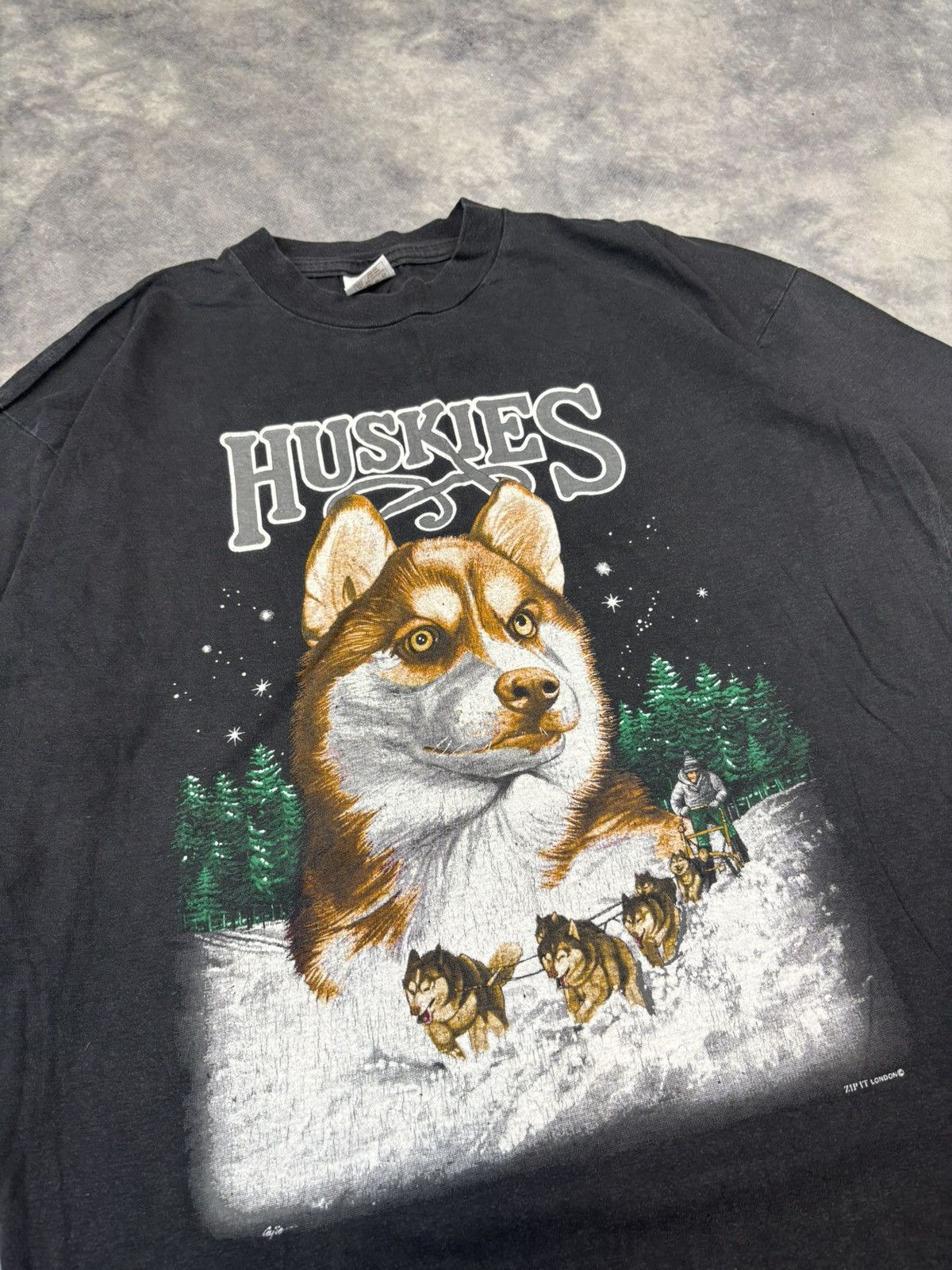 Other Vintage t shirt huskies 90s graphic animal dogs nature y2k Size US XL / EU 56 / 4 - 3 Thumbnail