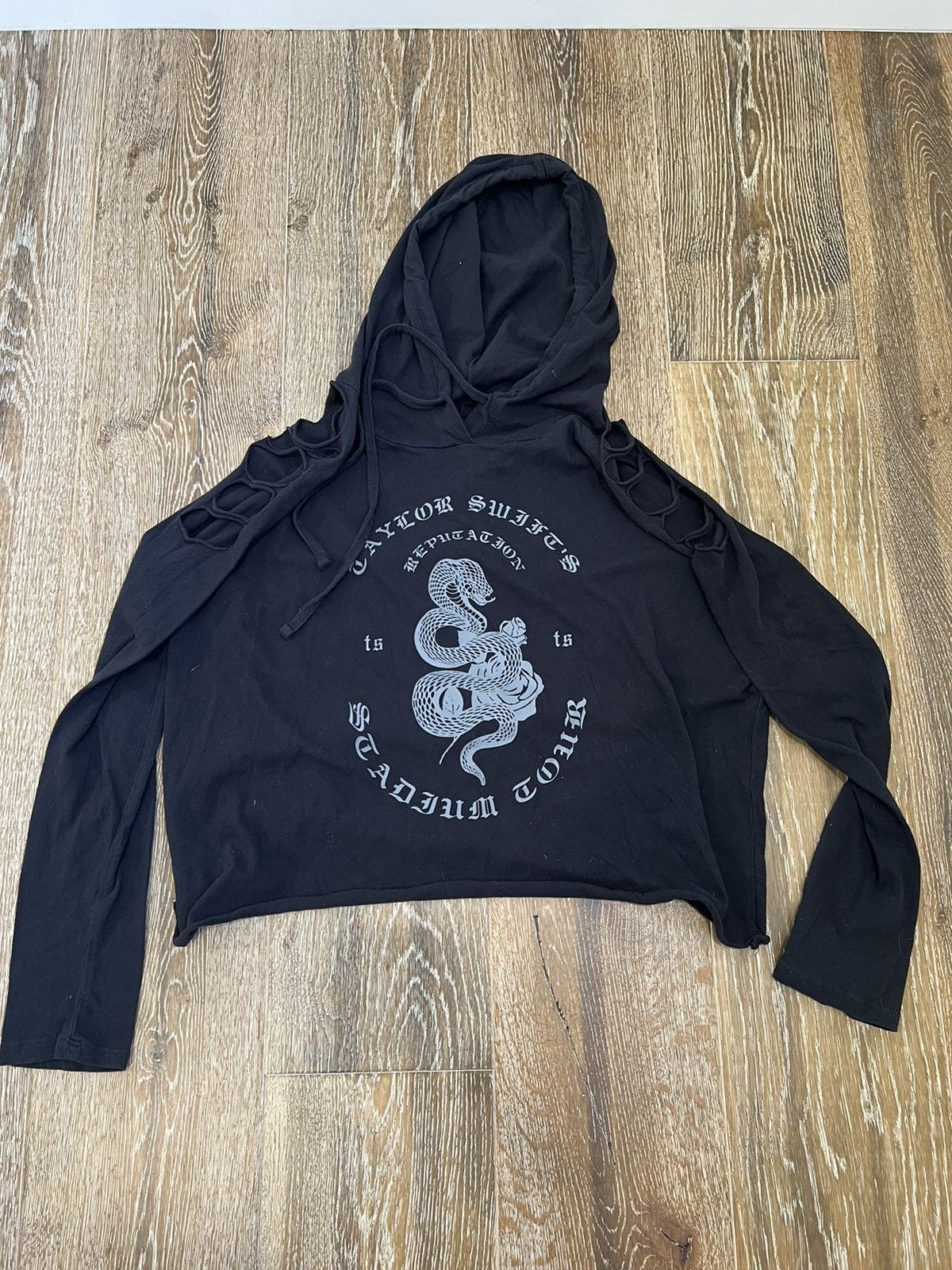Reputation stadium tour hoodie hotsell
