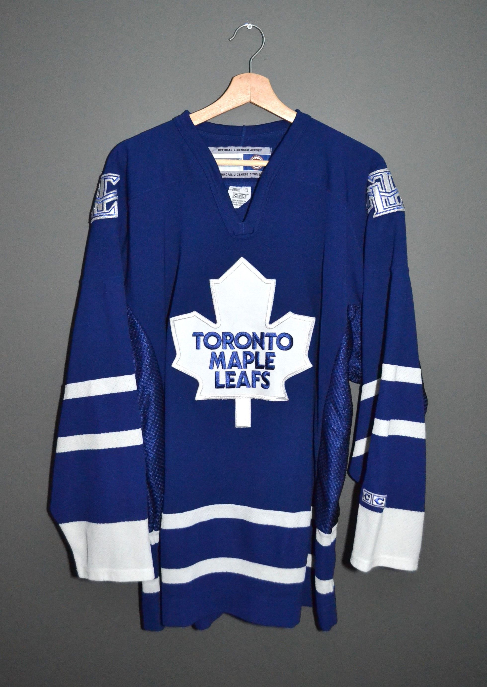 Ccm Toronto Maple Leafs 1990s NHL CCM Air-Knit Jersey Vintage XL Size US XL / EU 56 / 4 - 2 Thumbnail