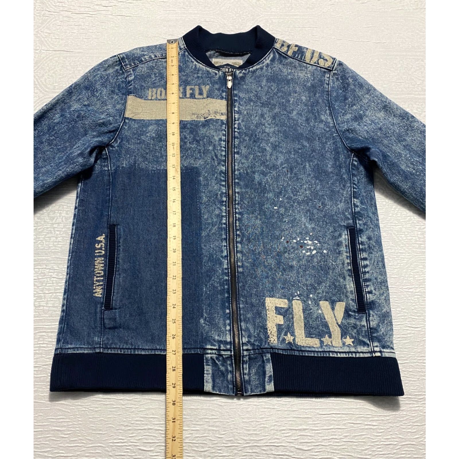 Born born fly Anytown USA Jeans Jacket L Full Zip Embroidered Denim Jacket Mens Blue Size L Outfit USA Theme Casual Workwear Size US 33 - 4 Thumbnail