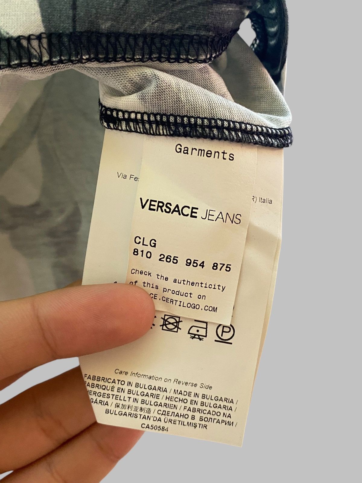 Versace Jeans Couture Versace Jeans Baroque All Over Print T-shirt Size US XS / EU 42 / 0 - 11 Thumbnail