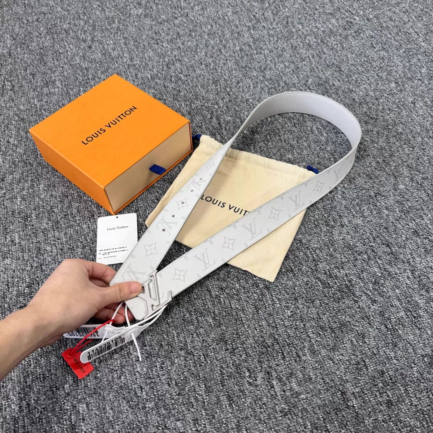Louis Vuitton LV Light Gray Monogram Belt 85/34 Size ONE SIZE - 3 Thumbnail
