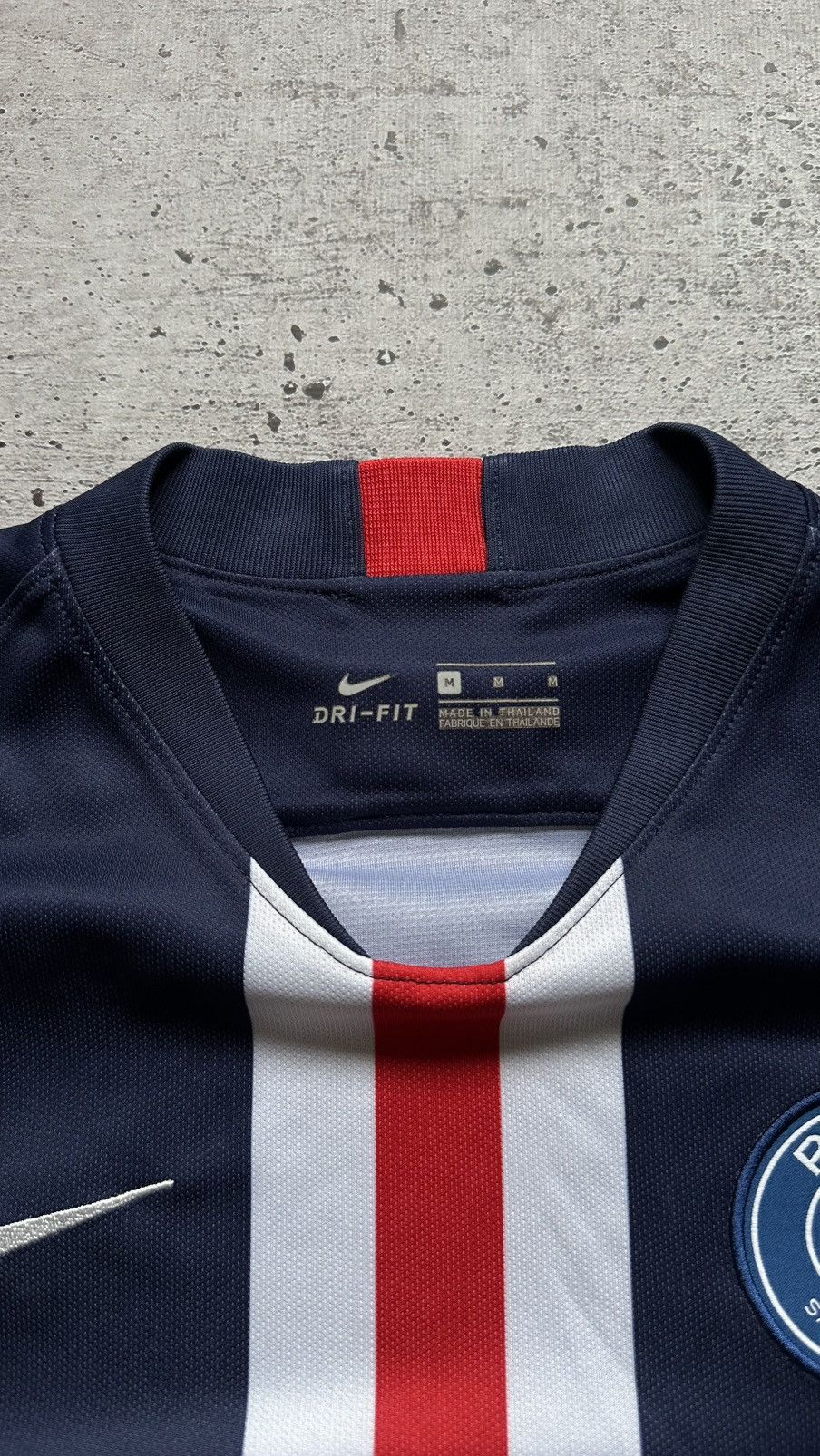 Nike 2019/20 Nike Paris Saint Germain PSG Soccer Jersey Size US M / EU 48-50 / 2 - 9 Thumbnail