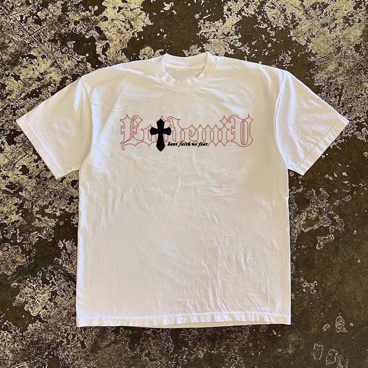 Vintage White washed vintage cross print t-shirt Size US M / EU 48-50 / 2 - 1 Thumbnail