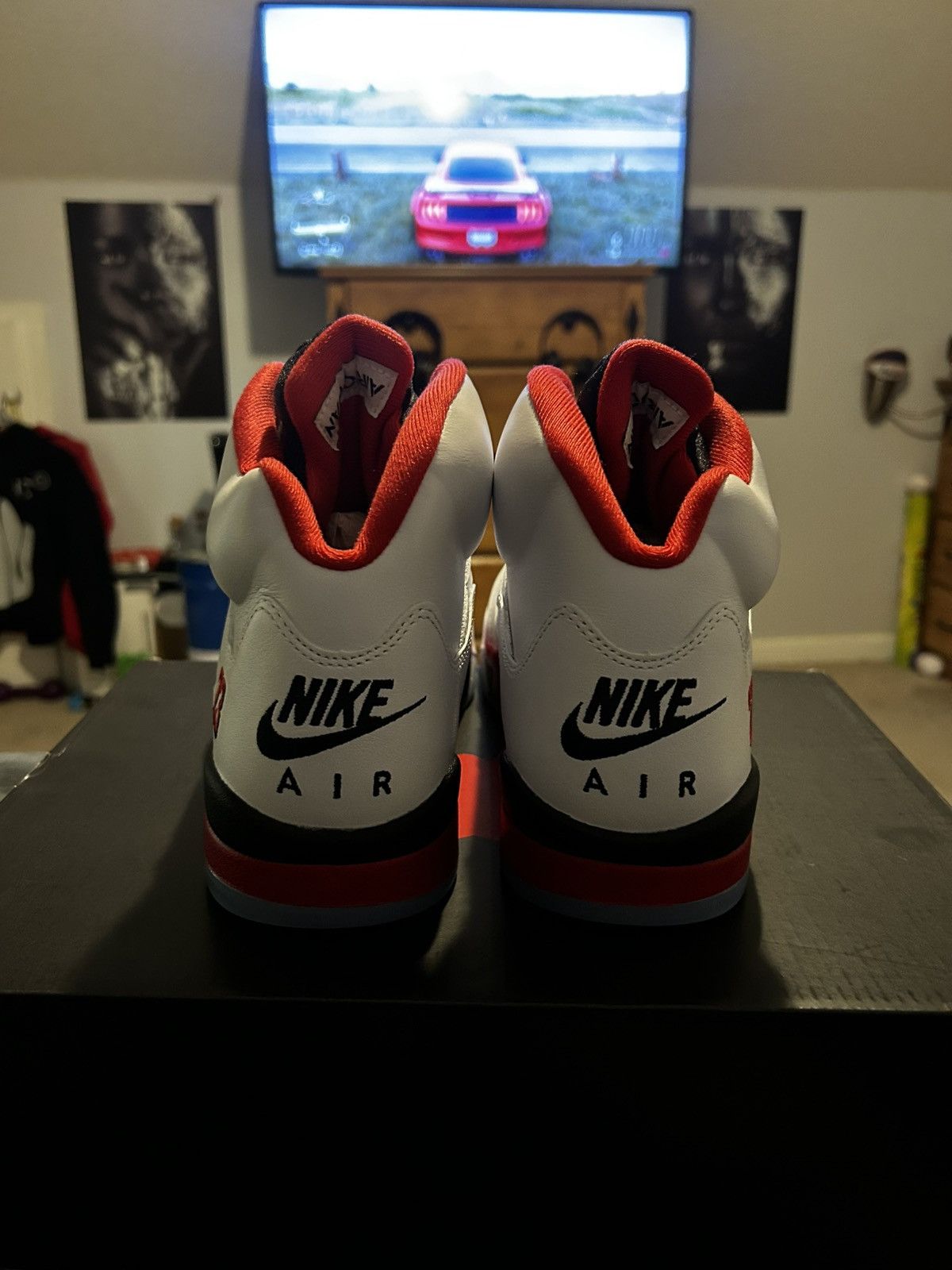 Jordan Brand Jordan 5 fire red Size US 11 / EU 44 - 4 Thumbnail