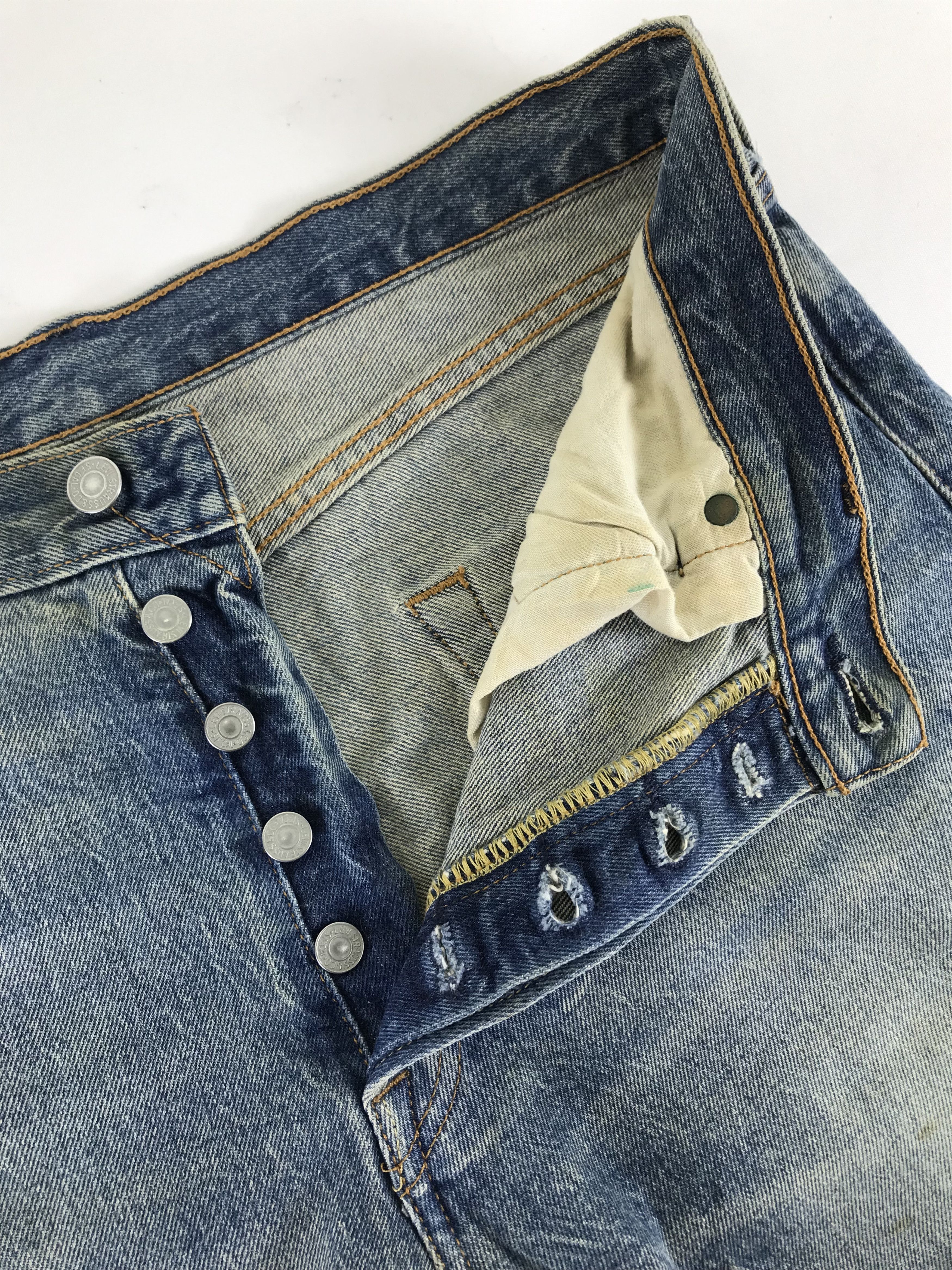 Levi's Vintage Levi's 501 Rusty Wash Short Jeans Size US 32 / EU 48 - 3 Thumbnail