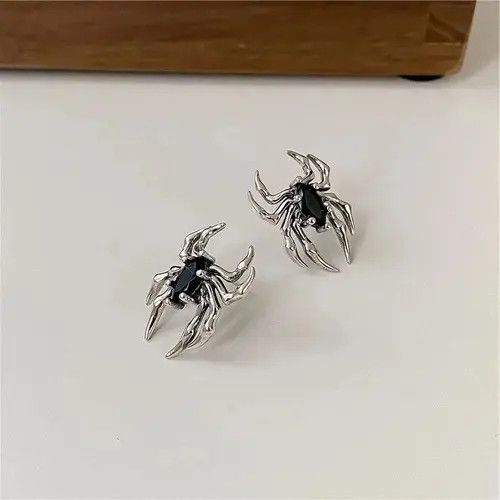 Designer × Jewelry Black Spider Stud Earrings Size ONE SIZE - 4 Thumbnail