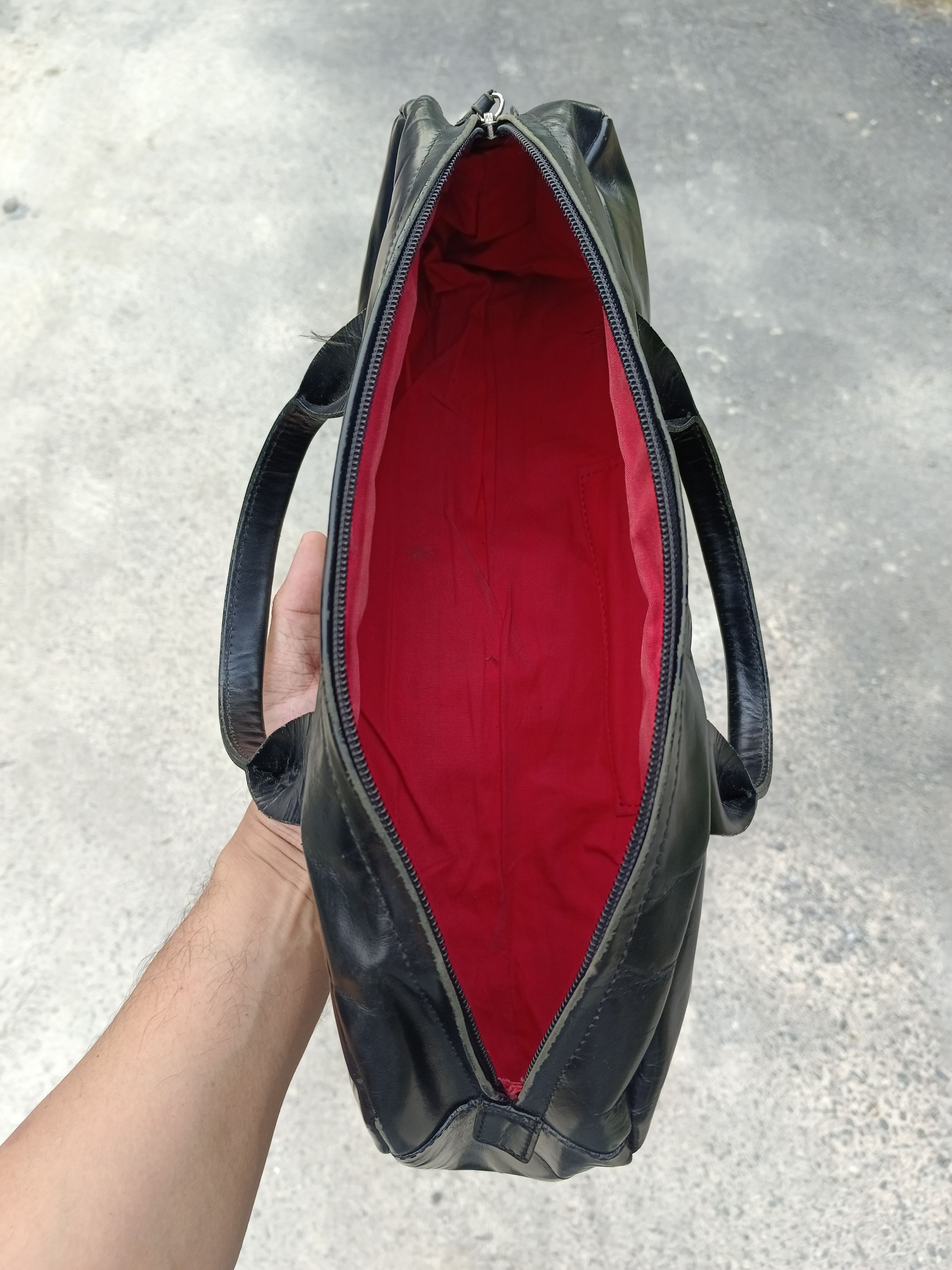 Issey Miyake × Leather ISSEY MIYAKI TSUMORI DUFFLE/GYM LEATHER BAG Size ONE SIZE - 14 Thumbnail