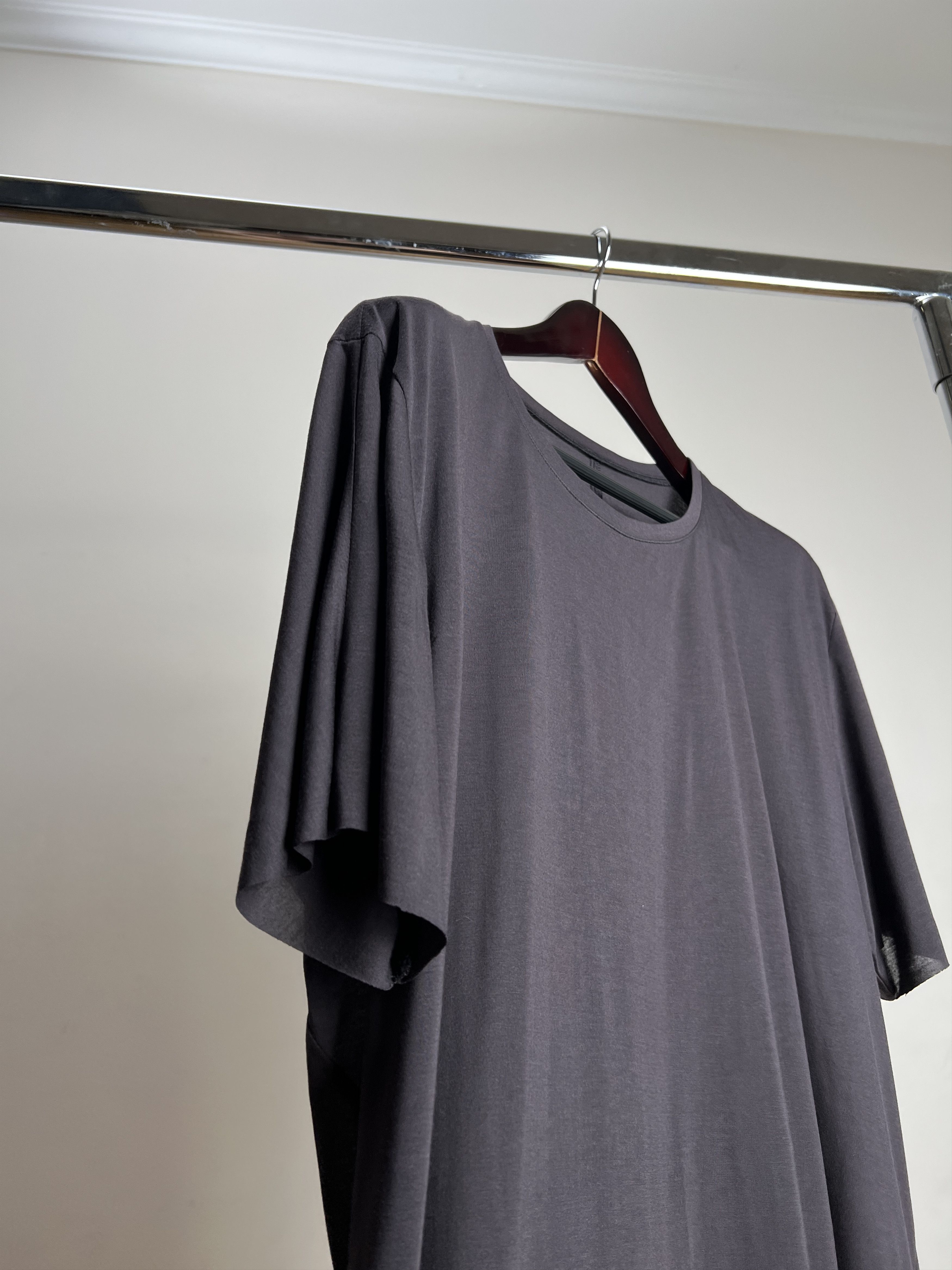 Other LONG BROWN THIN TSHIRT OVERSIZED Size US L / EU 52-54 / 3 - 12 Thumbnail
