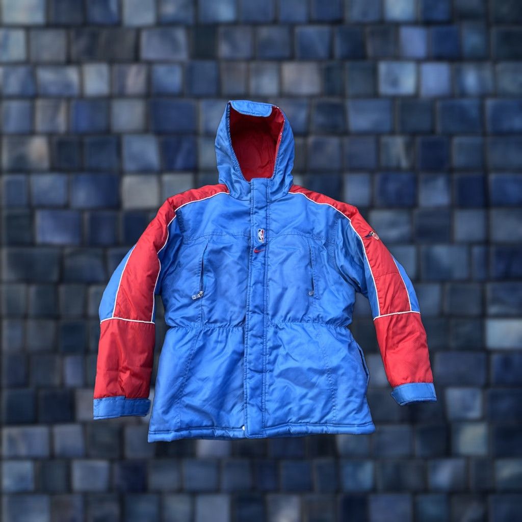 Nike VINTAGE Nike NBA Puffer Jacket Reversible Mens Large Nylon Blue Size US L / EU 52-54 / 3 - 1 Thumbnail