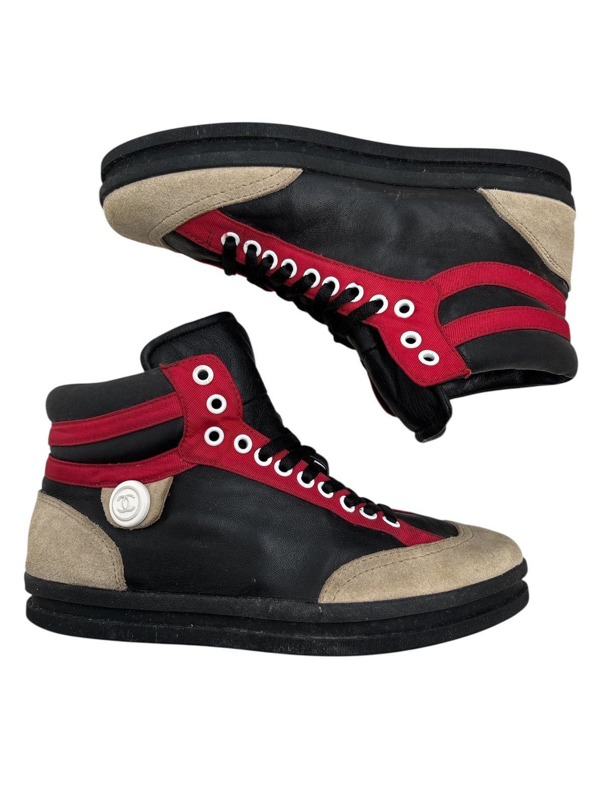 Chanel 2020 Interlocking CC Logo Sneakers Size US 7.5 / EU 40-41 - 2 Thumbnail