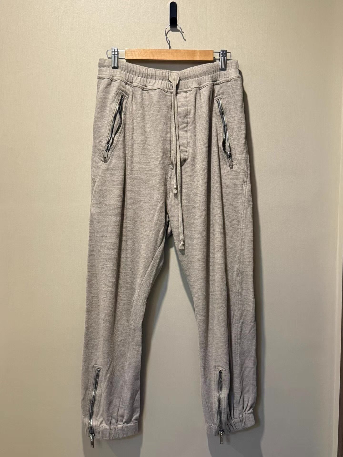 Rick Owens Rick Owens 23F/W TECUATL TRACK Sweatpants Q20 Size US 34 / EU 50 - 1 Thumbnail