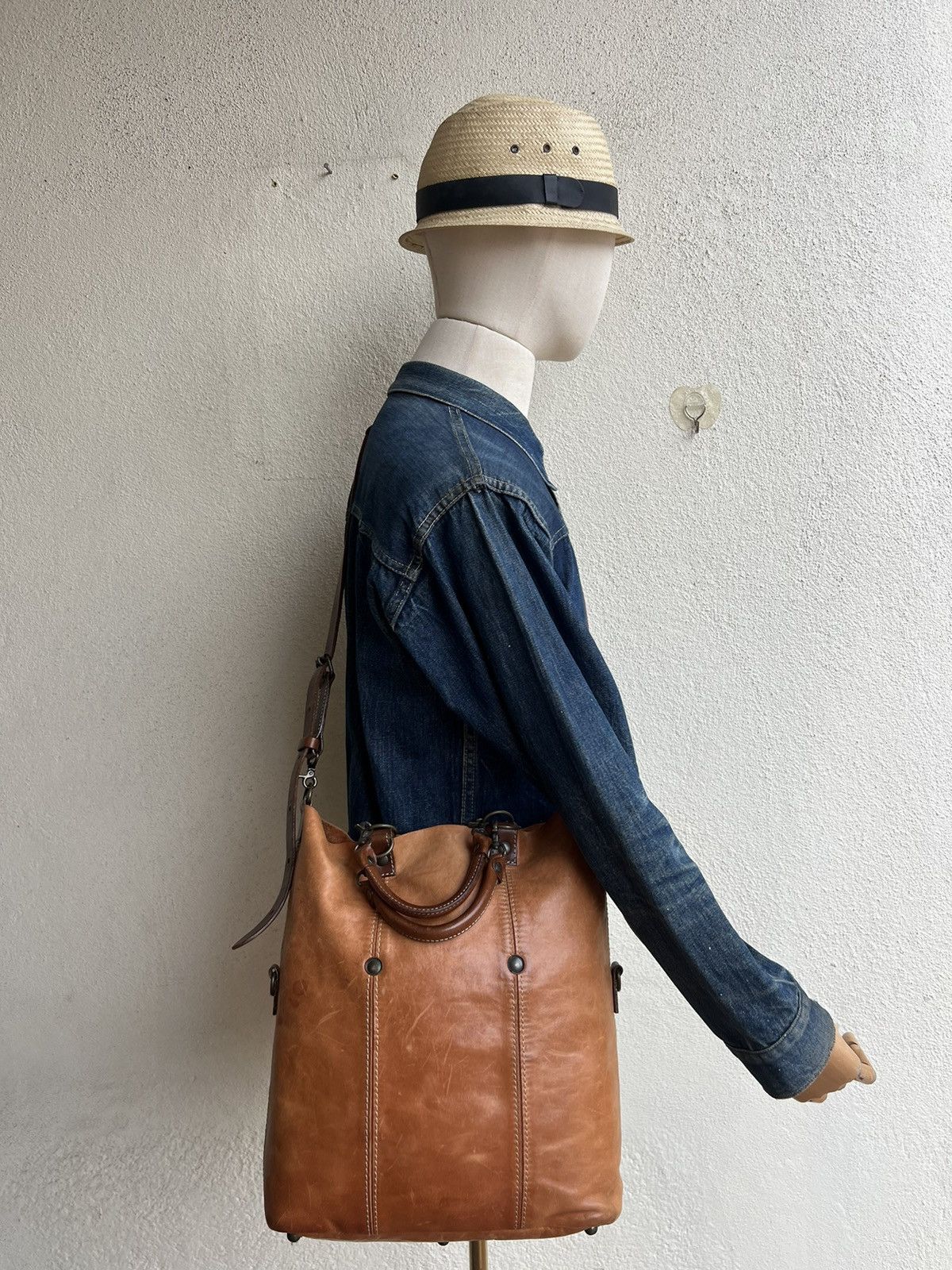 Leather Vintage REI Japan Distress Fade Patina Leather 2 Way Bag Size ONE SIZE - 1 Thumbnail