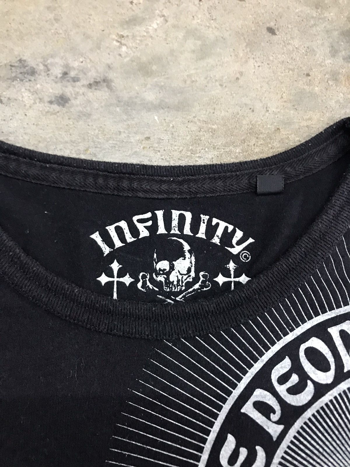 Beauty Beast × Japanese Brand A war all over brand infinty Size US M / EU 48-50 / 2 - 5 Thumbnail