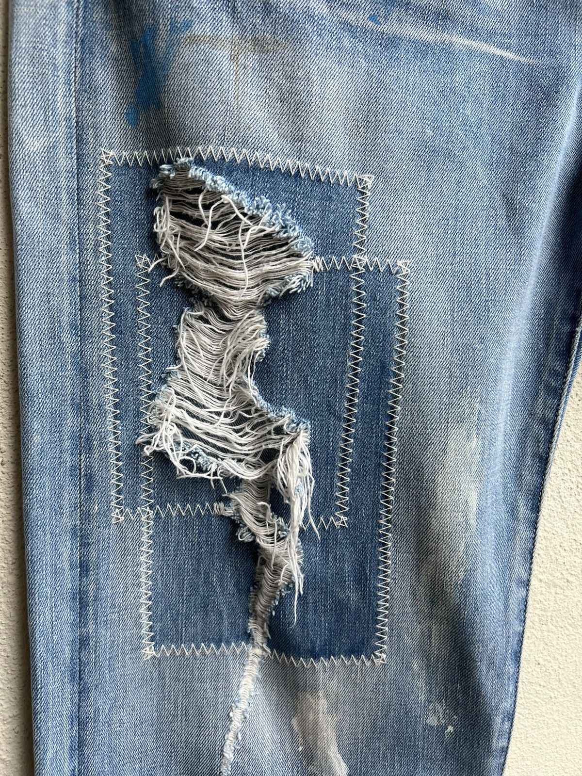 Levi's Vintage Clothing VTG 2005 LVC Levi’s 501 Big E Distress Painter Denim Jeans Size US 34 / EU 50 - 8 Thumbnail