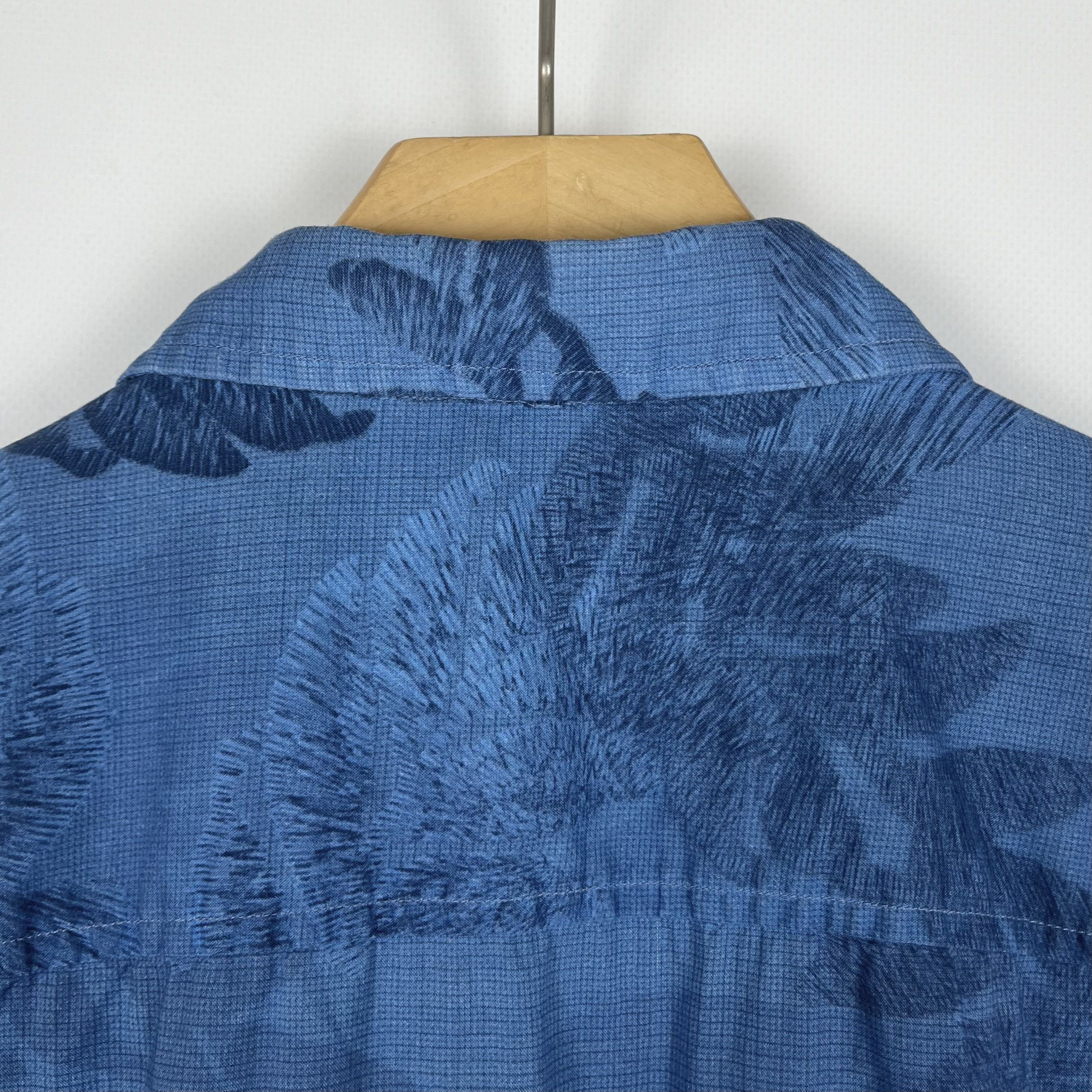 Ermenegildo Zegna Designer Ermenegildo Zegna Button Up Floral Pattern Shirt Size US M / EU 48-50 / 2 - 23 Thumbnail