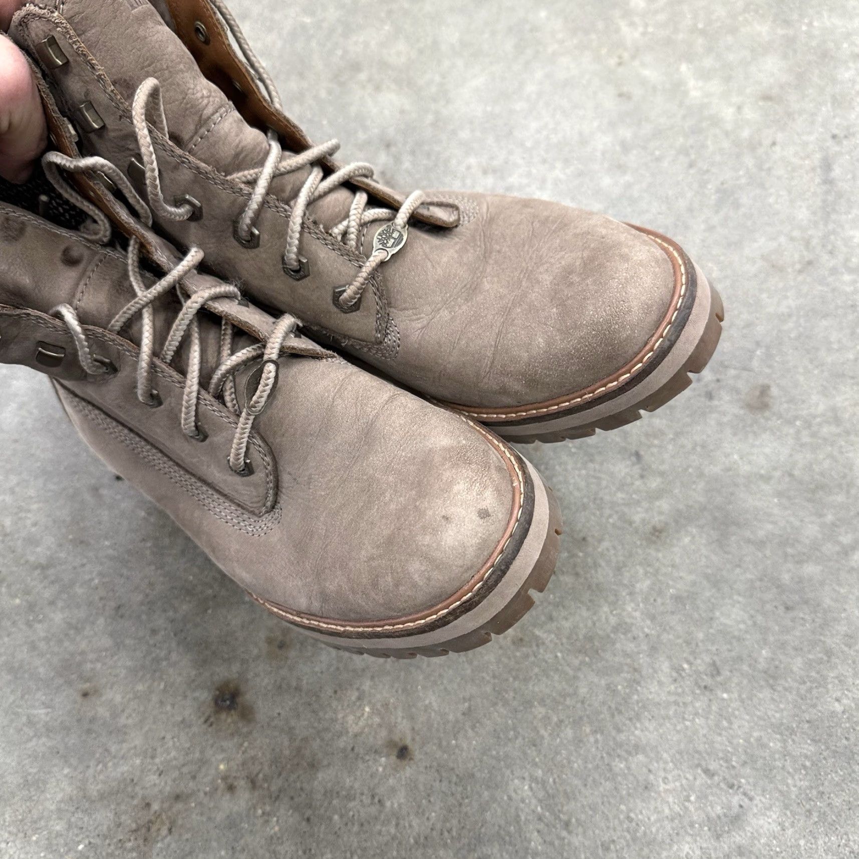 Timberland Timberland Courmayeur Valley 6-Inch Boots Women 10 Beige Nubuck Leather Lace-Up Rubber Sole Leather Upper Outdoor Combat Winter Casual Womens Size US 8 / IT 38 - 4 Thumbnail