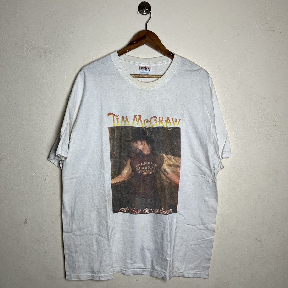 Vintage Vintage Tim McGraw x Kenny Chesney 2001 Tour Shirt Size US XL / EU 56 / 4 - 1 Thumbnail