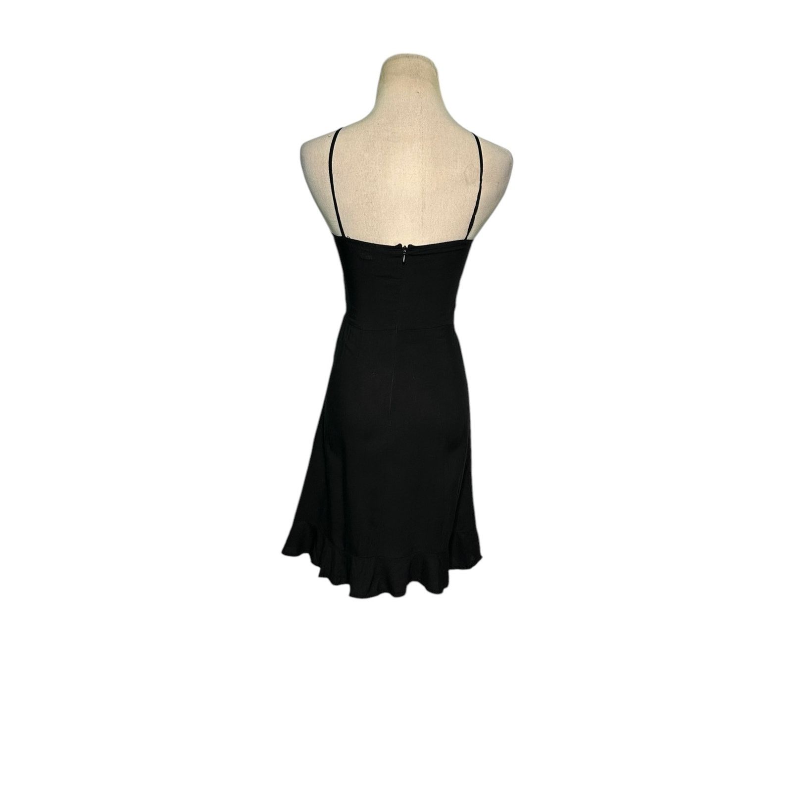 H&M H&M black ruffle summer mini dress size 0 Size XS / US 0-2 / IT 36-38 - 16 Thumbnail