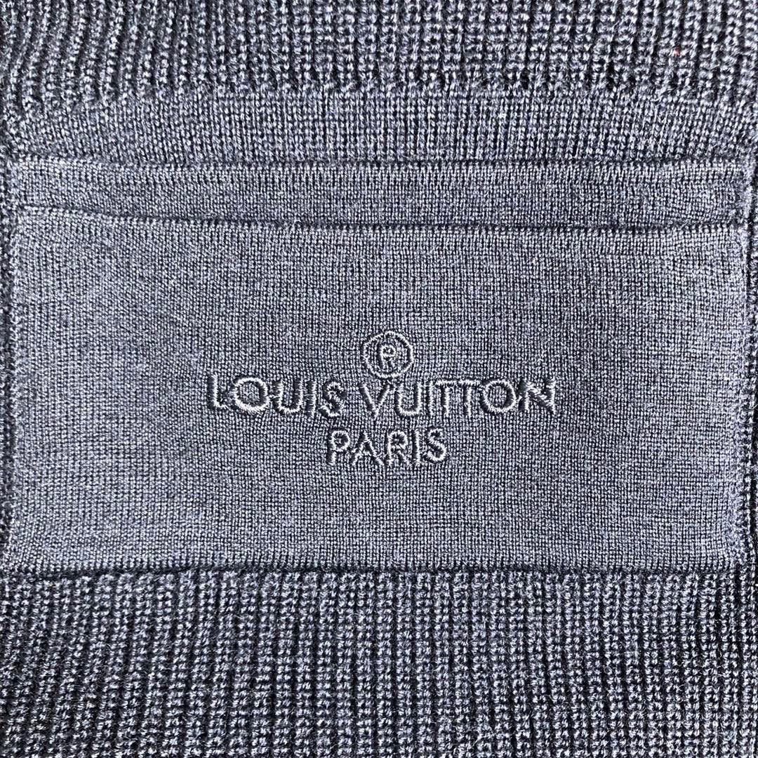 Louis Vuitton Louis Vuitton LV pocket embroidered letter-knit zip jacket Size US XS / EU 42 / 0 - 5 Thumbnail