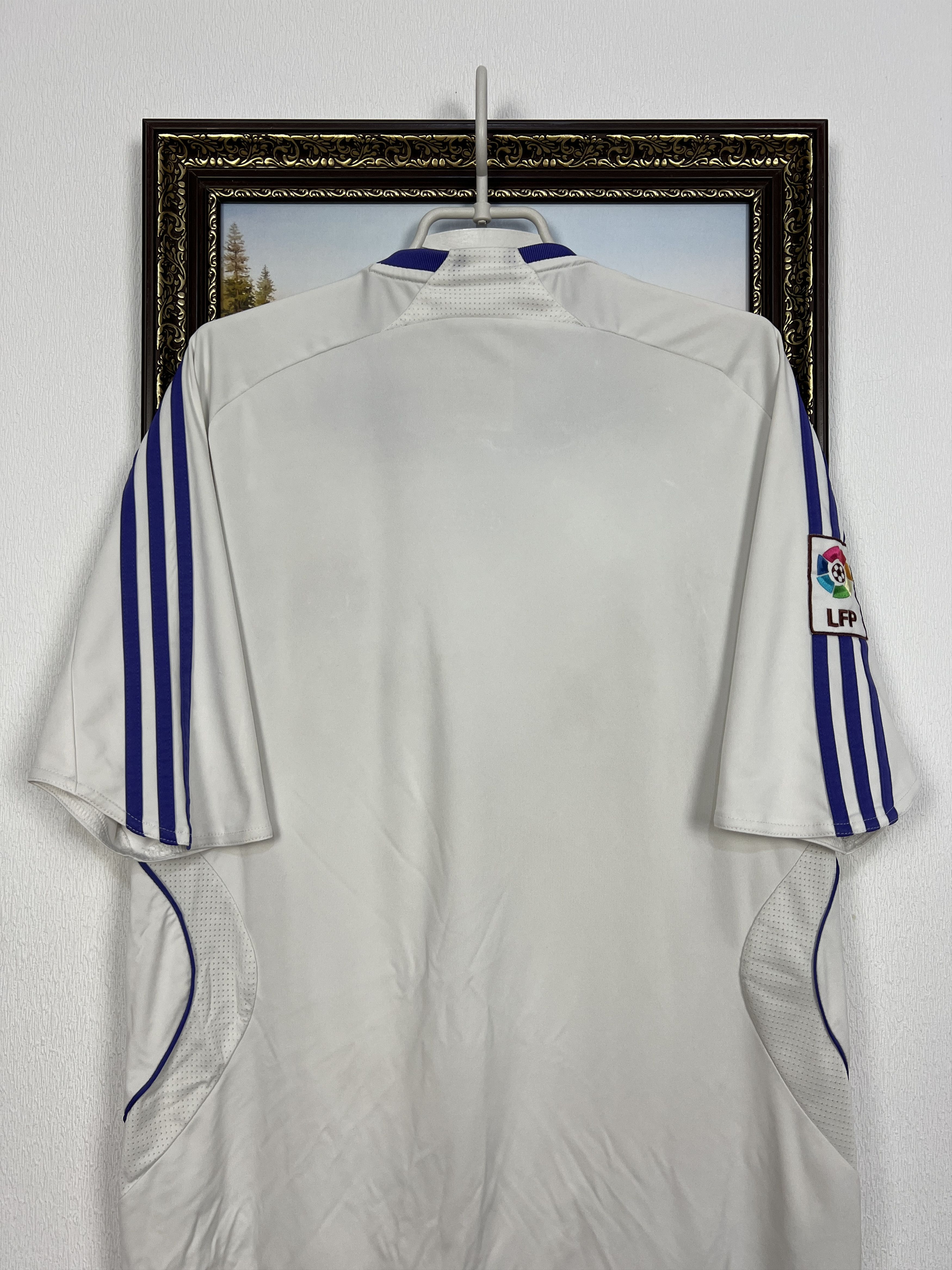 Adidas Real Madrid Home football shirt 2007 Soccer Adidas Jersey Size US XL / EU 56 / 4 - 12 Thumbnail