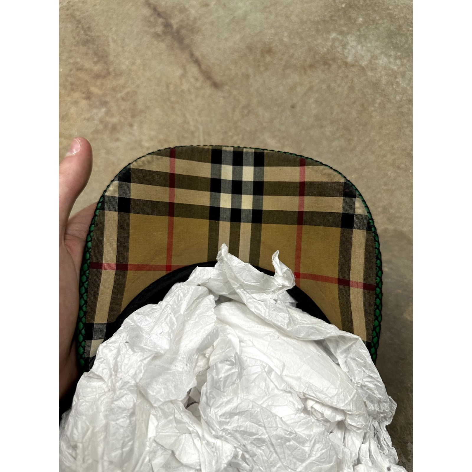 Burberry Burberry Mesh Cap Black OS Used Size ONE SIZE - 2 Thumbnail