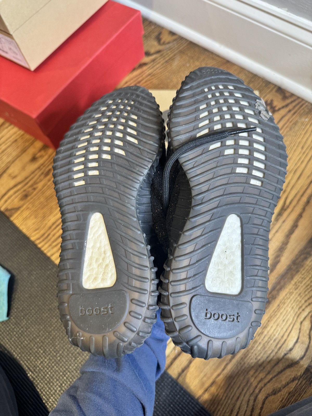 Adidas Yeezy Boost 350 V2 Black/Copper Size US 5 / IT 35 - 8 Thumbnail