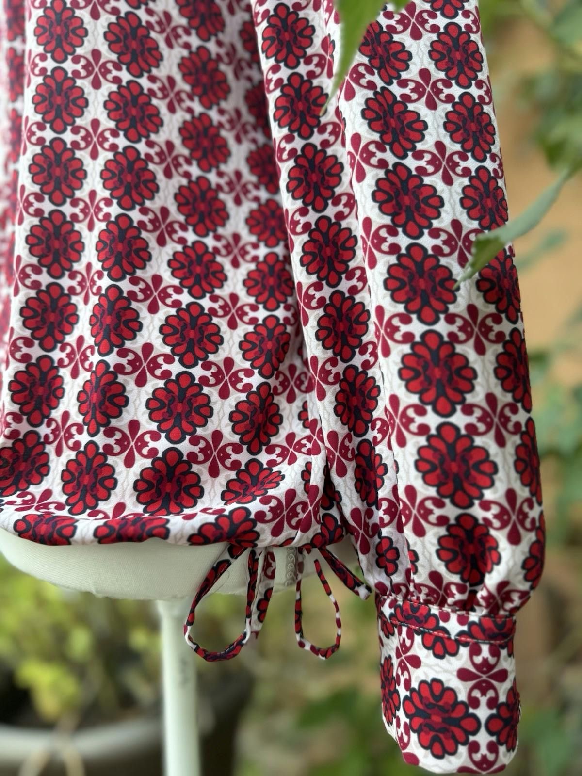 Designer The Loft Size XS Red White Floral Design Women’s Blouse Size XS / US 0-2 / IT 36-38 - 3 Thumbnail