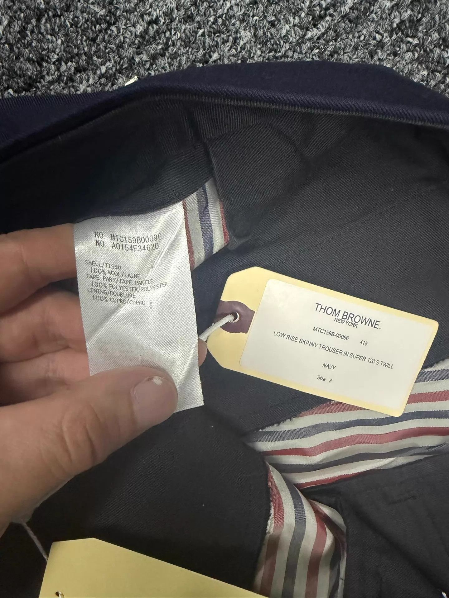 Thom Browne Thom Browne Classic Navy Gold Button Slim Pants Size3 Size US 34 / EU 50 - 4 Thumbnail