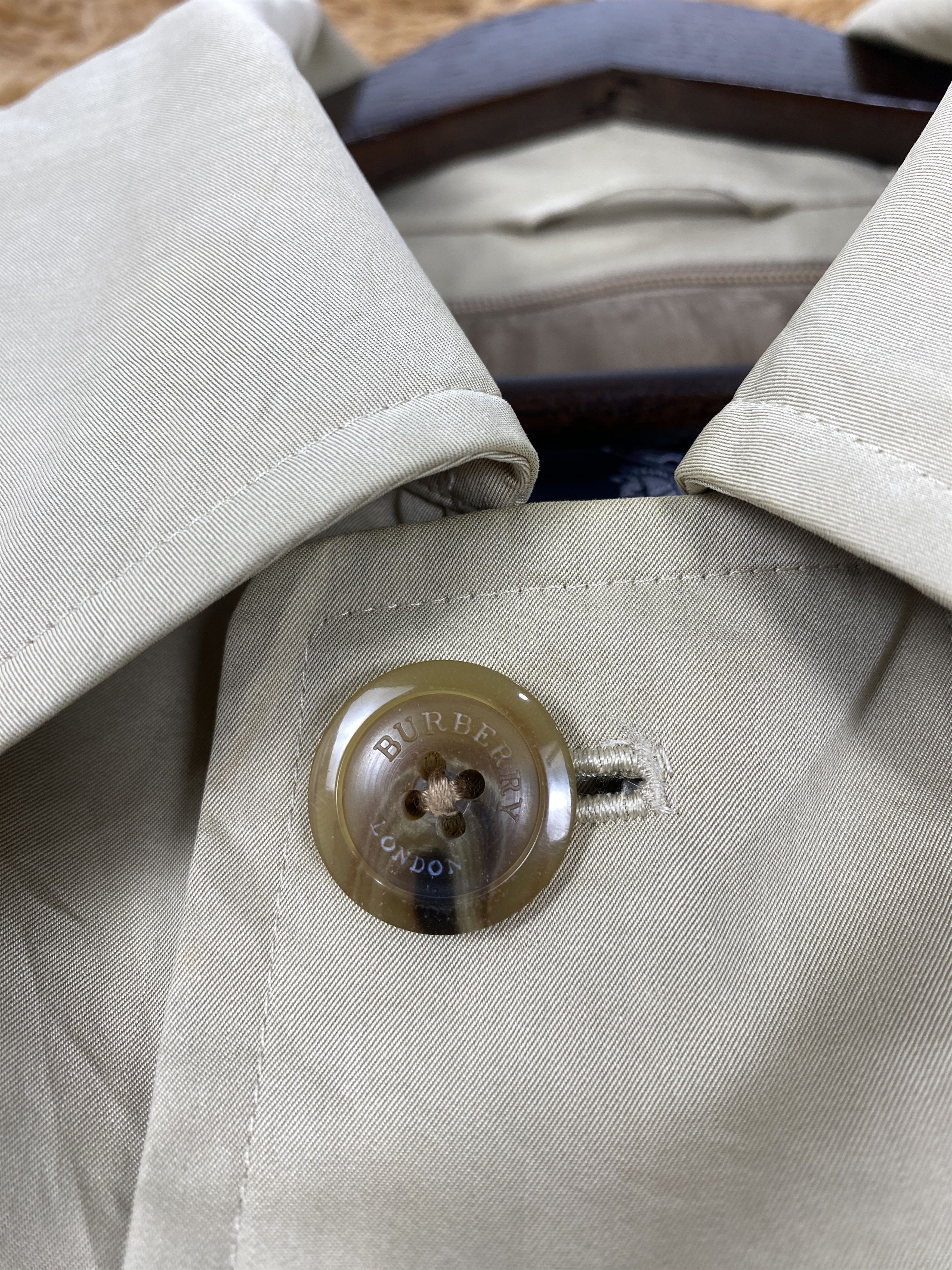 Burberry Vintage Burberry Long Jacket Parkas J2179 Size US M / EU 48-50 / 2 - 3 Thumbnail