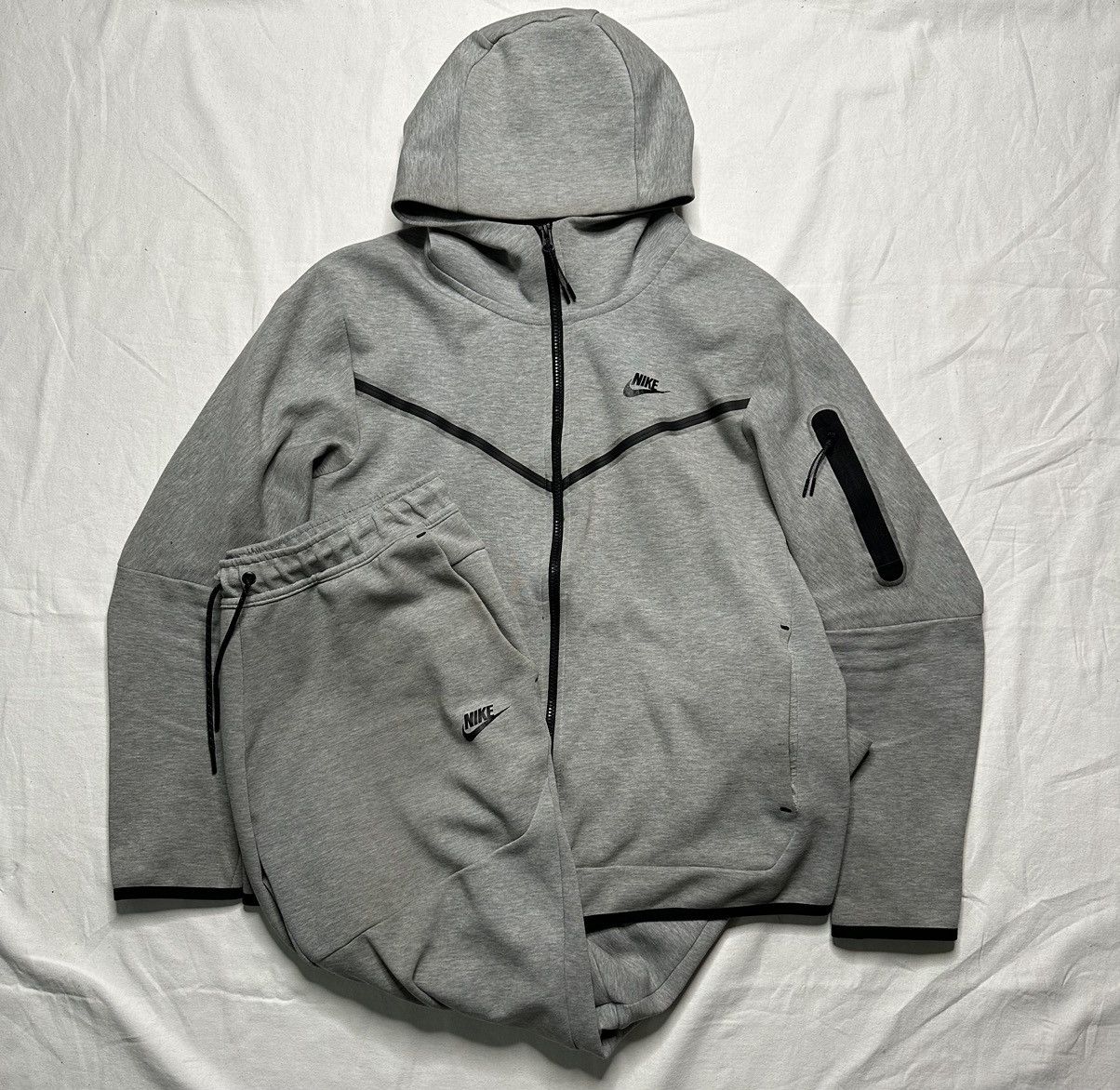 image of Men's Sport Suit Nike Tech Fleece Drill Y2K in Grey (Size Large)