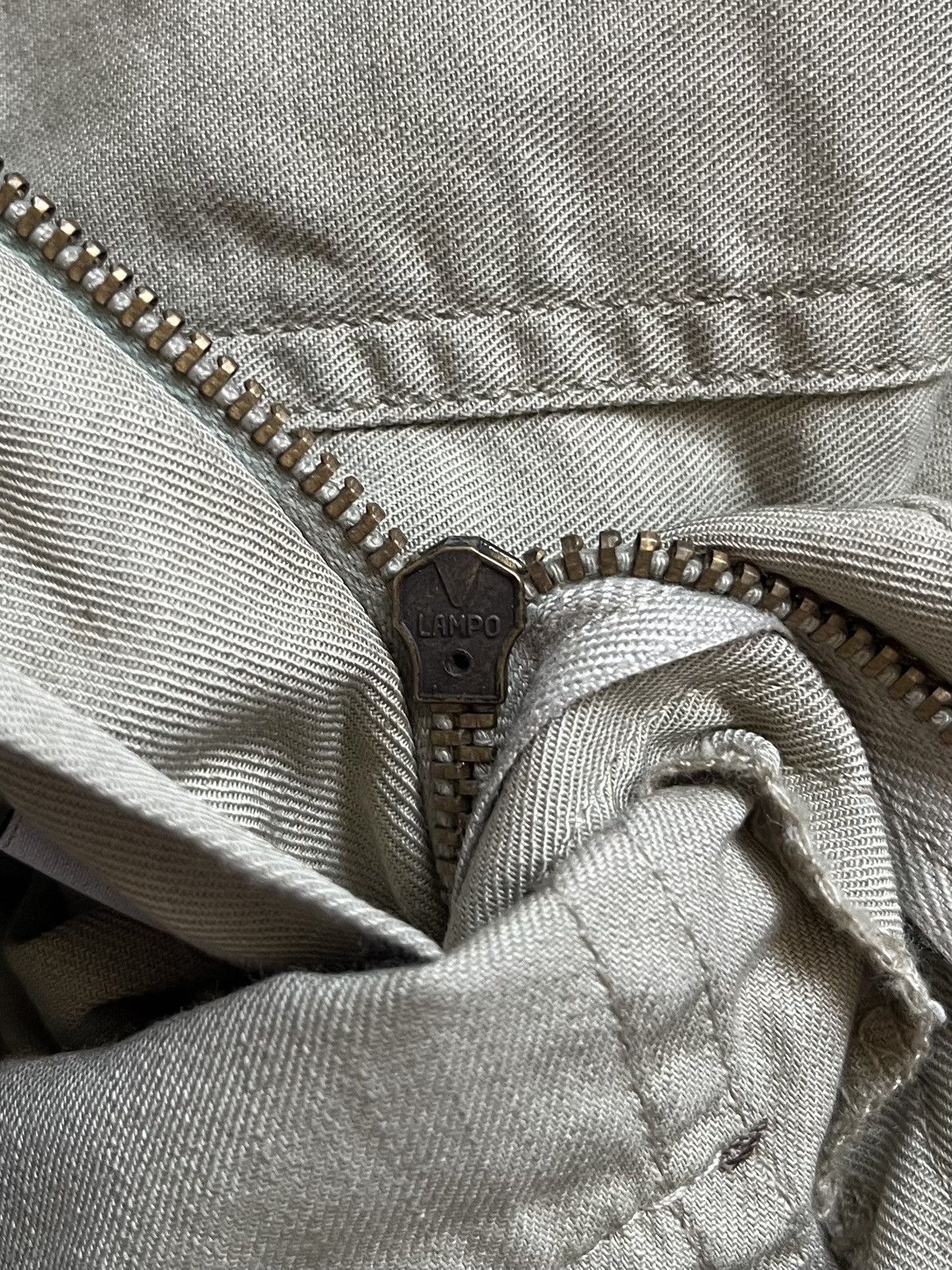Dolce & Gabbana Dolce & Gabbana Women Beige Buckle Back Pocket Pants Size 28" / US 6 / IT 42 - 4 Thumbnail