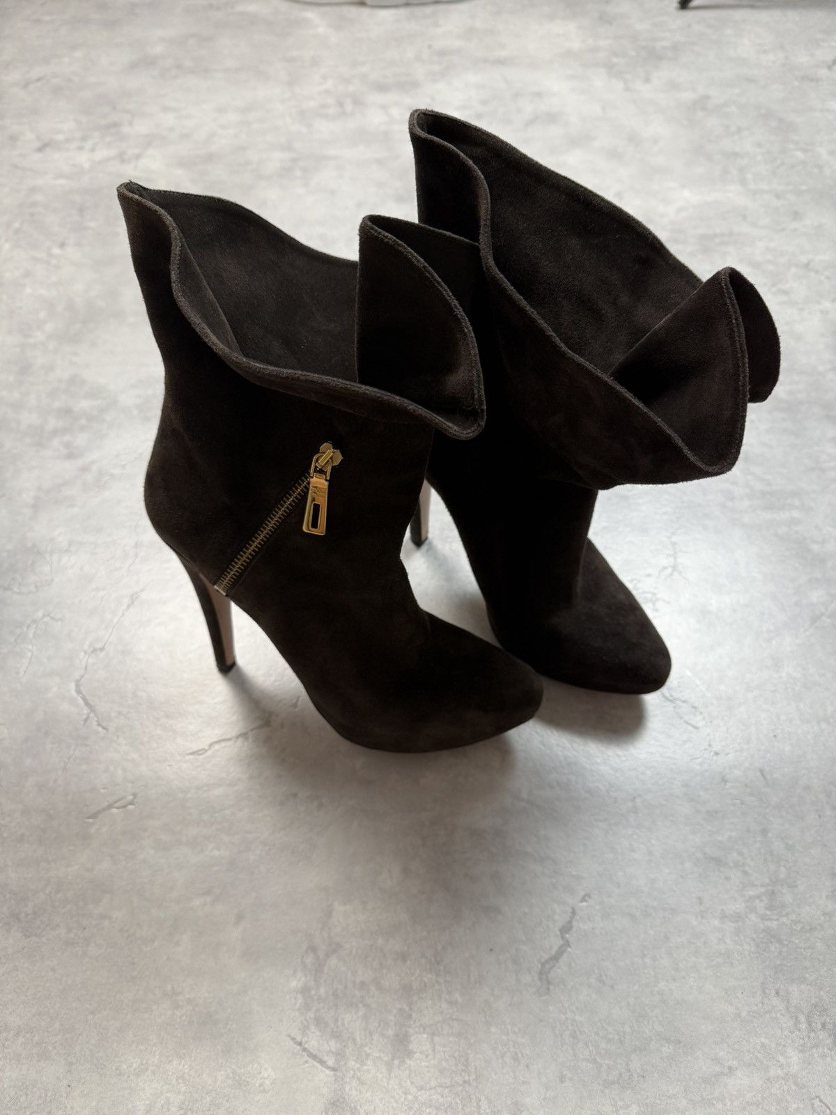 Prada Prada Luxury Heels Size US 7.5 / IT 37.5 - 1 Thumbnail