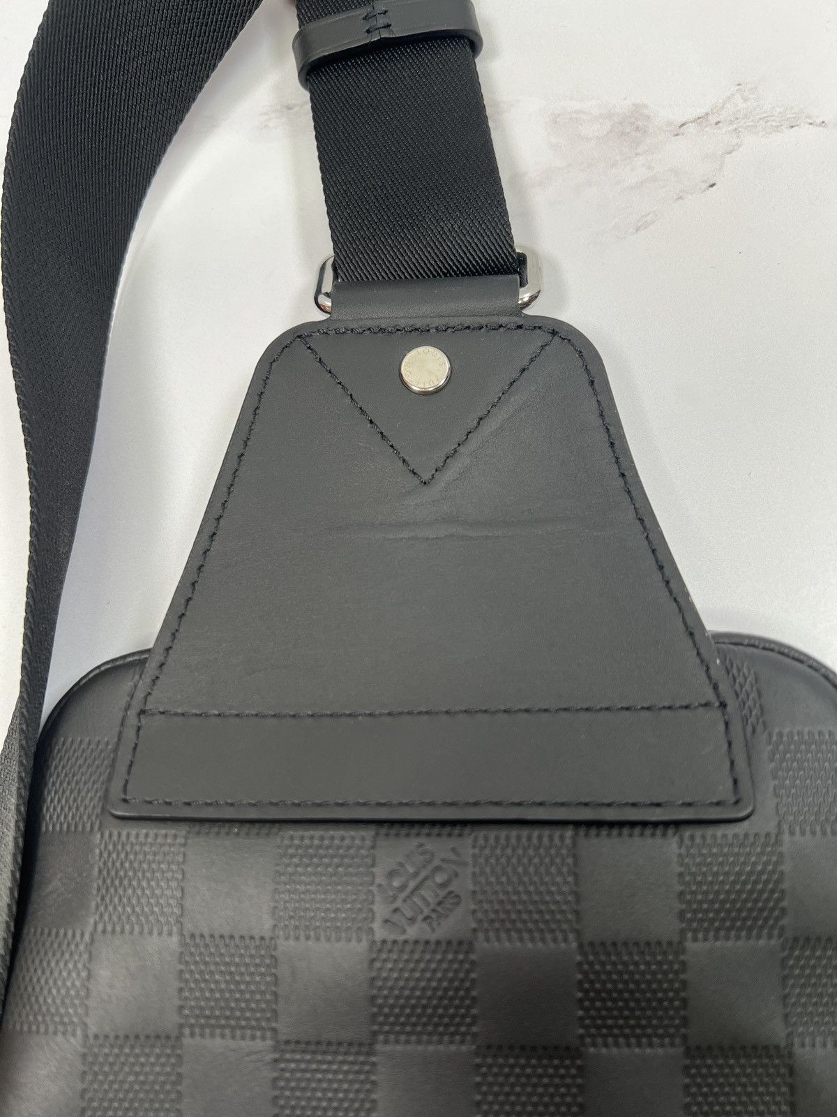 Louis Vuitton LV Louis Vuitton Infini Avenue Slingbag Sling Bag Crossbody Size ONE SIZE - 6 Thumbnail