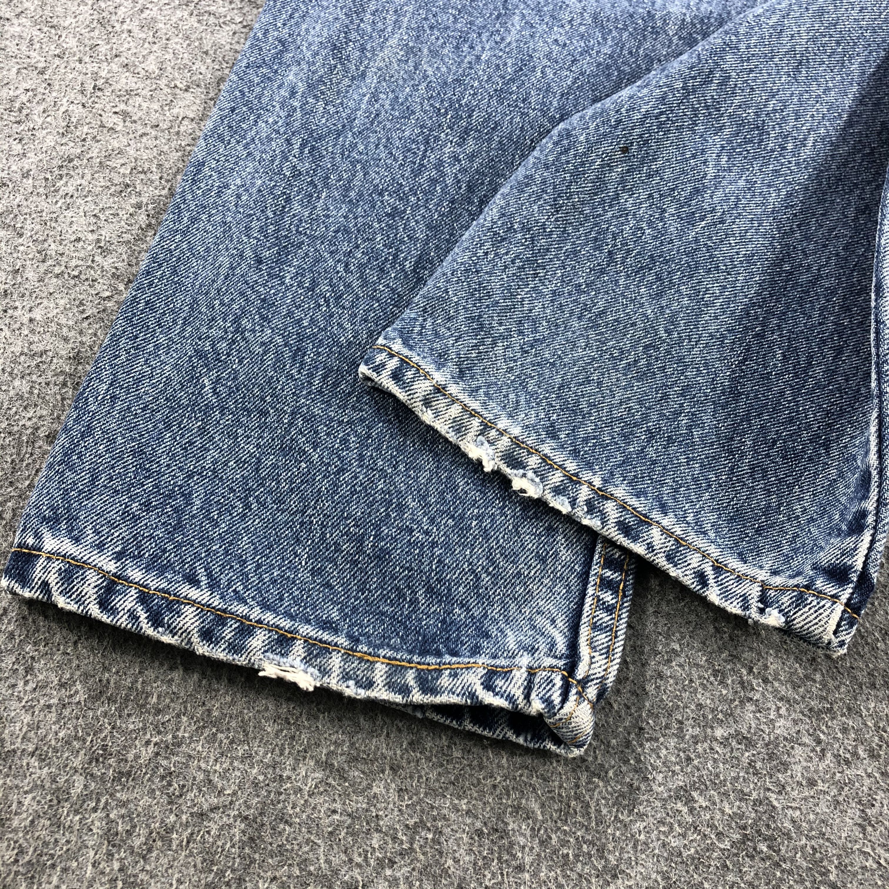 Levi's × Vintage Vintage 90s Blue Wash Levis 550 Jeans-JM1895 Size US 33 - 4 Thumbnail