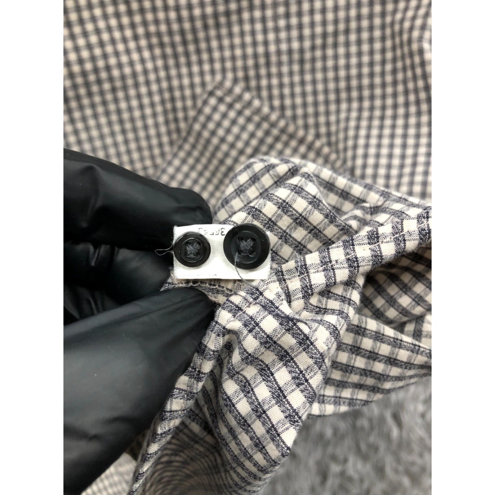Arrow Arrow Shirt XL Mens Long Sleeve Plaid Gray Button-Up Spread Collar Knit Polyester Regular pocket? (Note: original text does not specify pockets) Size US XL / EU 56 / 4 - 7 Thumbnail