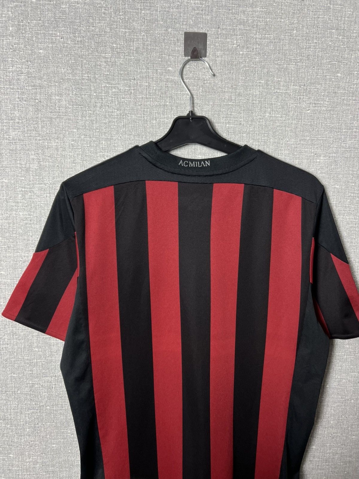 Adidas 2015 / 2016 AC Milan Italy Adidas Vintage Home Soccer Jersey Size US M / EU 48-50 / 2 - 11 Thumbnail