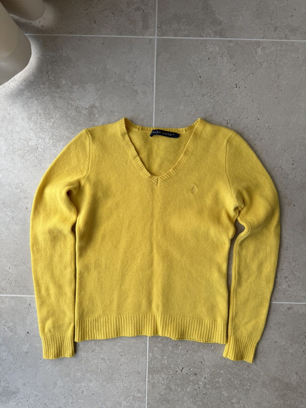 Polo Ralph Lauren Vintage Polo Ralph Lauren V-neck Knit Sweater Jumper Size M / US 6-8 / IT 42-44 - 1 Thumbnail